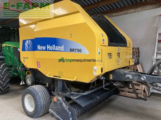 Empacadora gigant - New Holland - BR 750 A