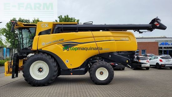 Cosechadora de Cereal - New Holland - cx 8.70 neumaschine