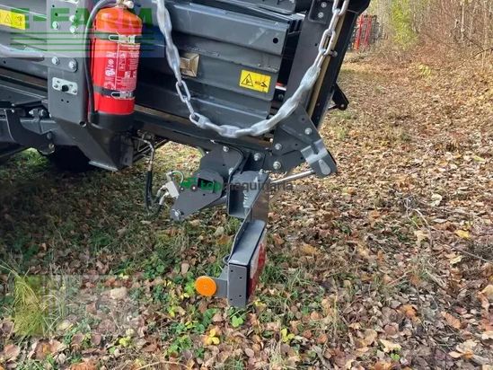 Empacadora gigant - Claas - quadrant 5200 fc tandem