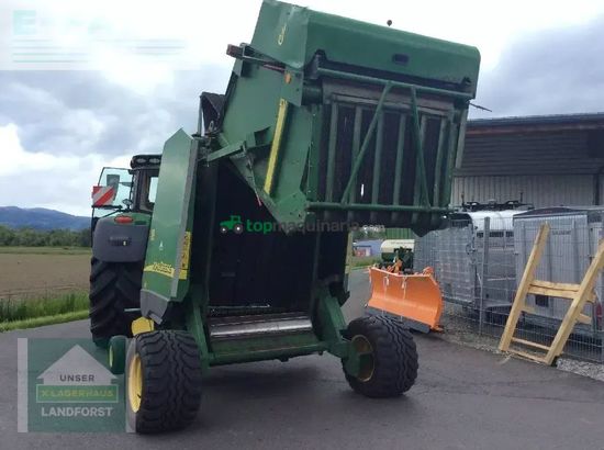 Empacadora gigant - John Deere - 582