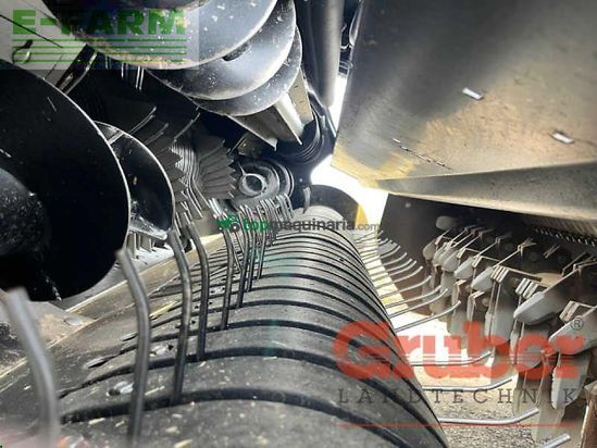 Empacadora gigant - New Holland - bb 1270