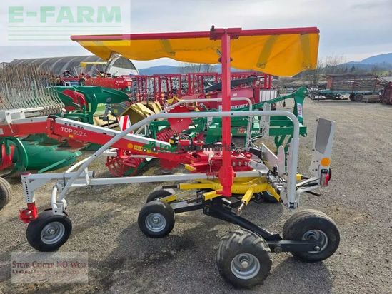 Rastrillo - Pöttinger - top 692a typ:2871 wurmschwader