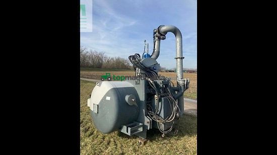 Esparcidor -  - fronttank + guelleaufbau xerion 3800 vc