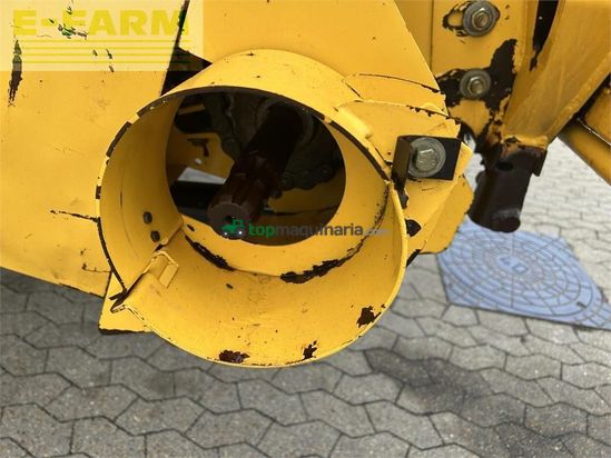 Cosechadora de Cereal - New Holland - cr 980