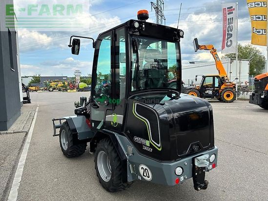 Minicargadora - Giant - g 2700 e x-tra