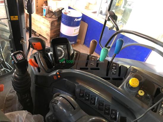 Tractor agrícola - New Holland - TS125A con Pala BMX