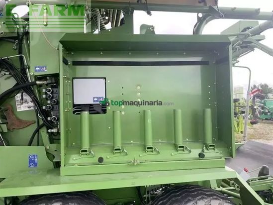 Empacadora gigant - Krone - comprima cf 155 xc