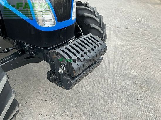 Tractor agrícola - New Holland - t5.110 tractor (st26832)