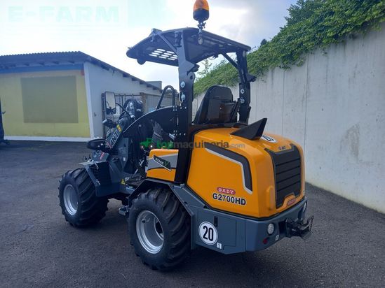 Minicargadora - Giant - g2700 hd