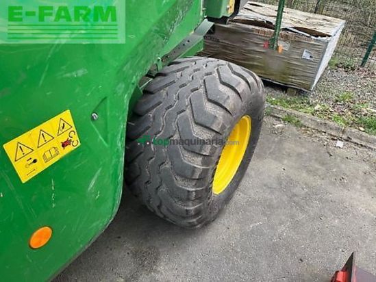 Empacadora gigant - John Deere - v461m