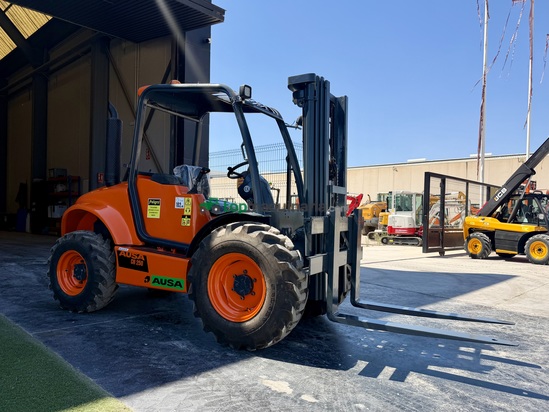 Carretilla todoterreno Ausa Ch 250 4x4