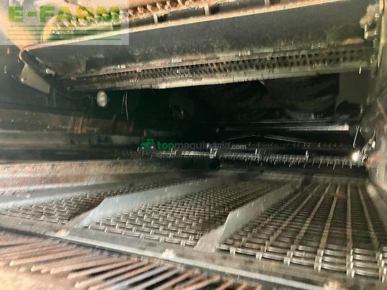 Cosechadora de Cereal - New Holland - cr9090 + v900