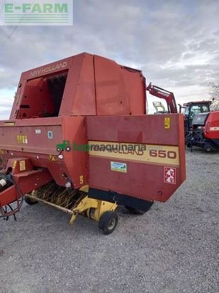 Empacadora gigant - New Holland - 650