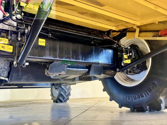 Cosechadora de Cereal - New Holland - tc 5070