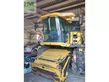 Cosechadora de Cereal - New Holland - cr9070