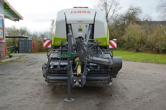 Empacadora gigant - Claas - quadrant 5300 evolution fc + vorbauhäcksler