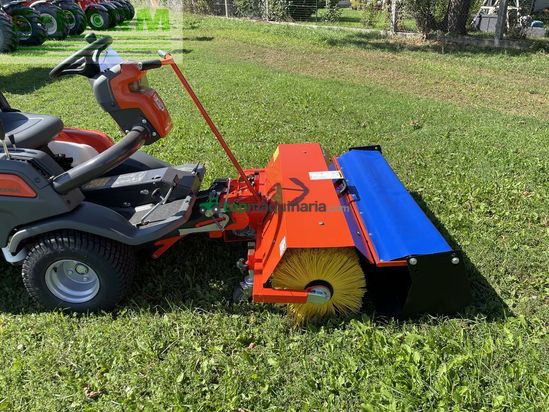 Tractor agrícola - Husqvarna - rider kehrmaschine für p524