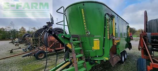 Remolqu esparcidor - Peecon - mammoet 30 kbm