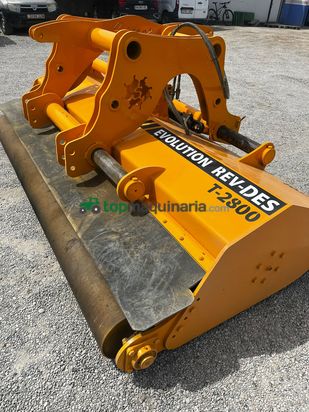 Trituradora SERRAT  Pro plus reversible desplazable 2800