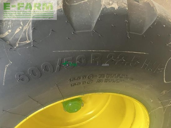 Empacadora gigant - John Deere - v461r