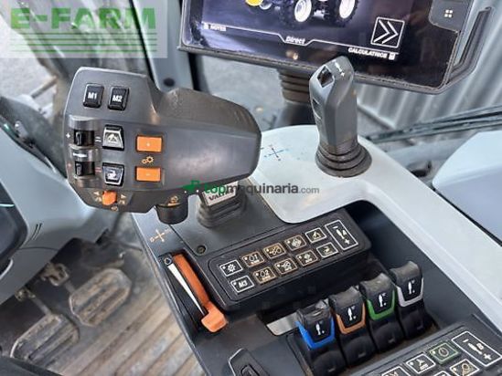 Tractor agrícola - Valtra - n135