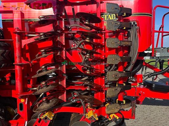 Sembradora - Väderstad - spirit st600c