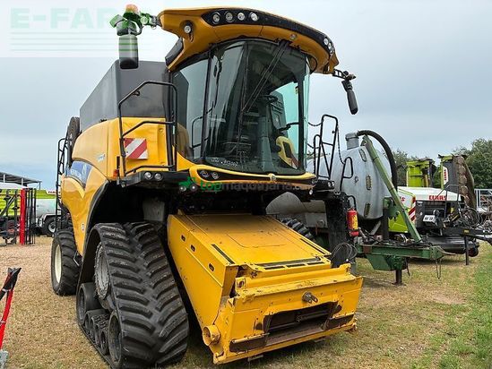 Cosechadora de Cereal - New Holland - cr 8.80