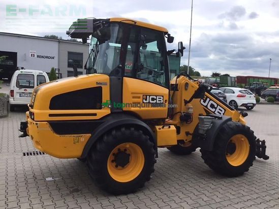 Minicargadora - JCB - tm 220