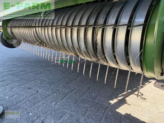 Empacadora gigant - Krone - comprima v 180 xc