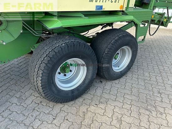 Empacadora gigant - Krone - big pack 80-80 multicut