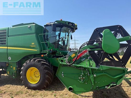 Cosechadora de Cereal - John Deere - t560