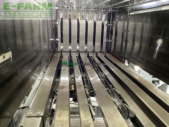 Empacadora gigant - Claas - quadrant 5300 fc