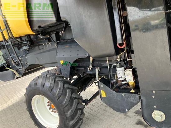 Cosechadora de Cereal - New Holland - cx 8080