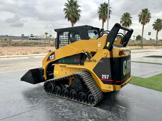 Mini Cargadora Caterpillar 257