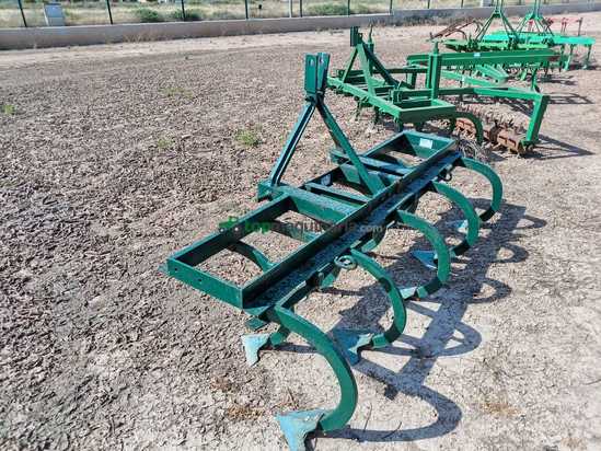 Cultivador agricola de 9 brazos fijos