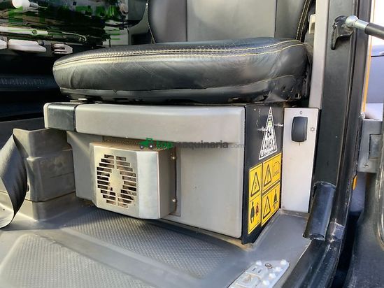 Tractor agrícola - JCB - 4220 fastrac tractor (st24632)