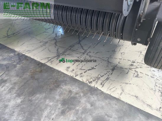 Empacadora gigant - Claas - quadrant 5200 fc