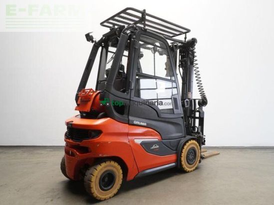 Elevadora - Linde - h 30 t 1202