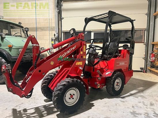 Minicargadora - Schaffer - 2028