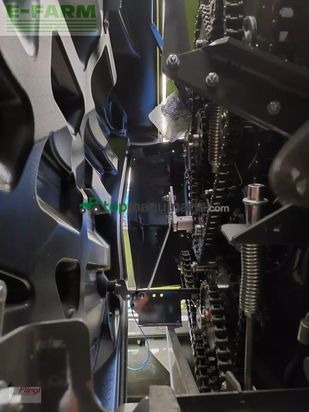 Empacadora gigant - Claas - rollant 520 rc