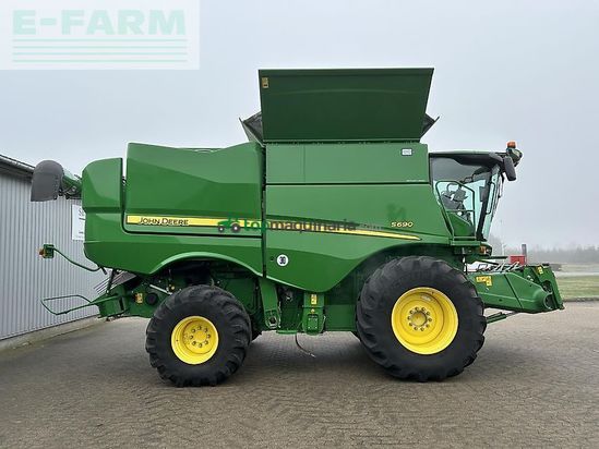 Cosechadora de Cereal - John Deere - s690
