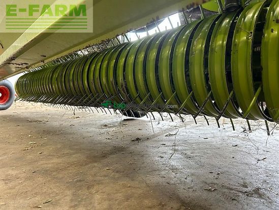 Cosechadora de Cereal - Claas - jaguar 890 mit kemper 360 und pu