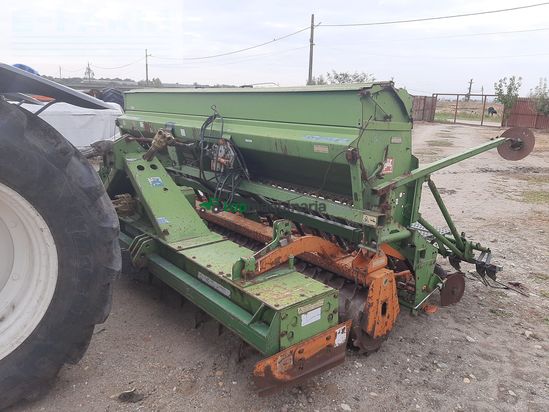 Sembradora - Amazone - AD 402