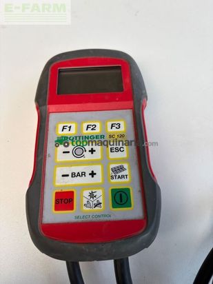 Empacadora gigant - Pöttinger - impress 125 f master