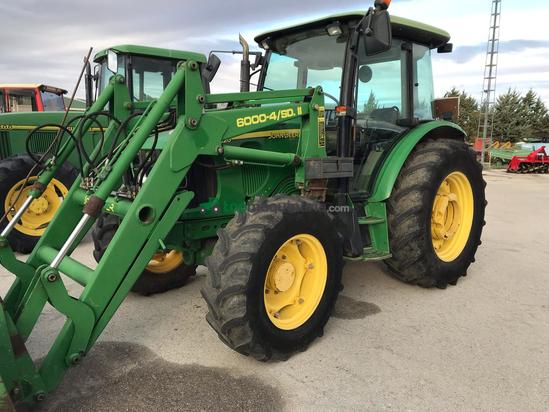 Tractor agrícola - John Deere - 5820 con pala