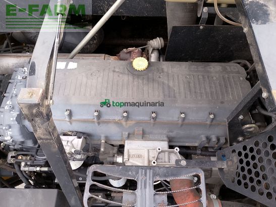 Cosechadora de Cereal - New Holland - CR980