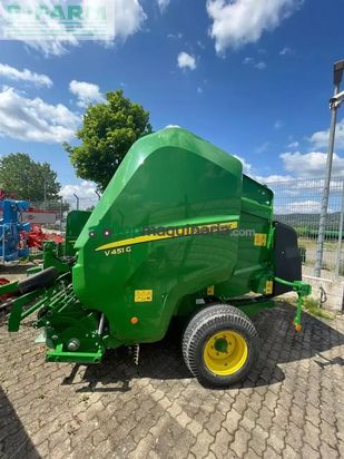 Empacadora gigant - John Deere - v451g