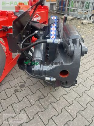 Arado - Kuhn - varimaster 153
