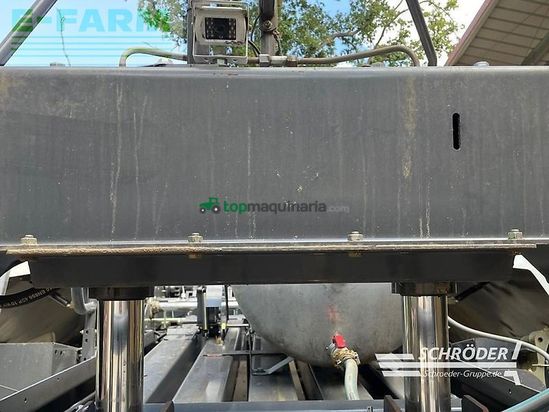 Empacadora gigant - Claas - quadrant 3300 rc