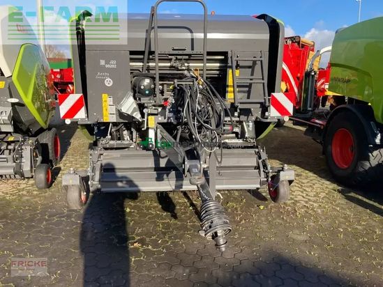 Empacadora gigant - Claas - rollant 630 rc uniwrap